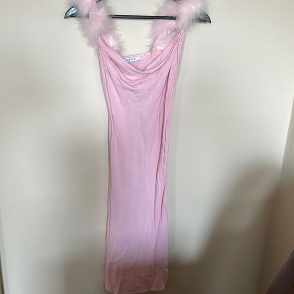 Sleeper Pink voulez vous dancer feather slip dress - Picture 2 of 9